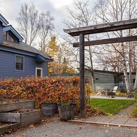 Ferienwohnung Fireweed Gardens In Roger'S Park Anchorage Exterior foto